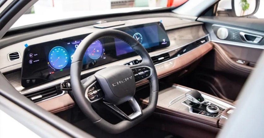 见证“豪装”家用SUV旗舰实力 探店实拍瑞虎8PLUS冠军版插图4 见证“豪装”家用SUV旗舰实力 探店实拍瑞虎8PLUS冠军版