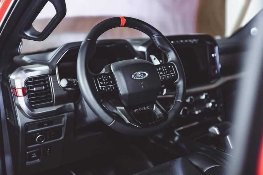 超越MAN极限全球越野王 福特F-150猛禽领袖风云霸气非凡！