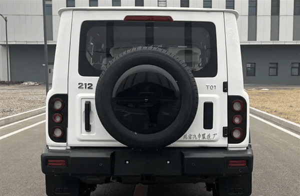 国产越野车鼻祖！全新BJ212发起申报：延续方盒子造型