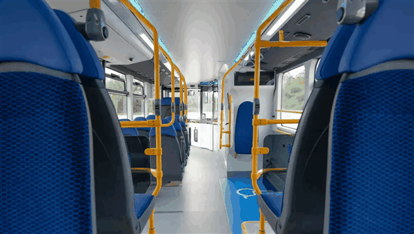 368万元!比亚迪新款BD11双层电动公交英国亮相:续航超600公里插图1 368万元!比亚迪新款BD11双层电动公交英国亮相:续航超600公里