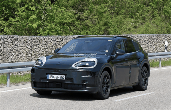 撞脸问界M9!保时捷卡宴纯电版谍照公布:2026年有望上市插图 撞脸问界M9!保时捷卡宴纯电版谍照公布:2026年有望上市