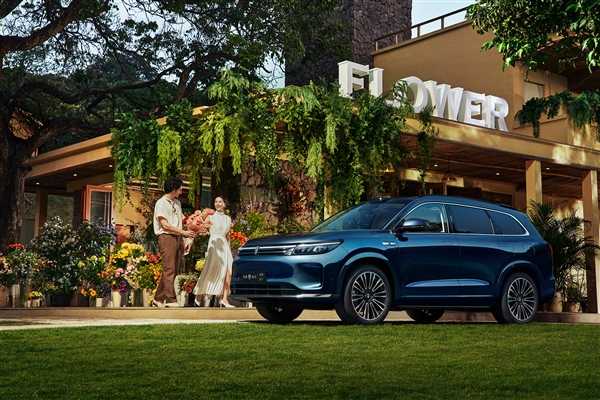 预售29.8-33.8万 2024款问界M7开卖：四个版本全系华为智驾