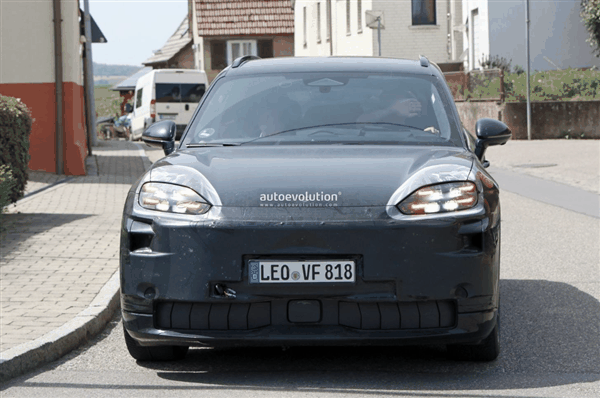 撞脸问界M9!保时捷卡宴纯电版谍照公布:2026年有望上市插图1 撞脸问界M9!保时捷卡宴纯电版谍照公布:2026年有望上市