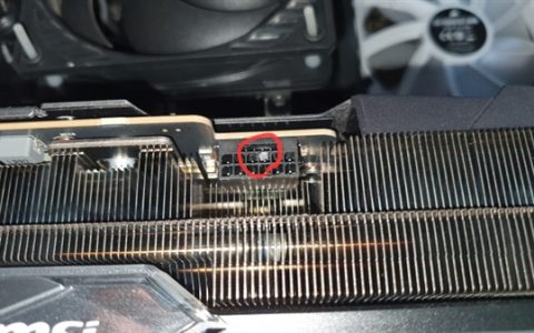 RTX 4090离奇烧毁：16针接口两端都烧了！甚至没有满功耗