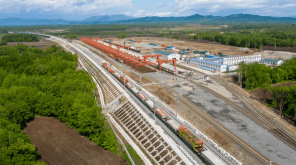 新进展!我国在建最北高铁哈伊高铁正式启动铺轨插图 新进展!我国在建最北高铁哈伊高铁正式启动铺轨