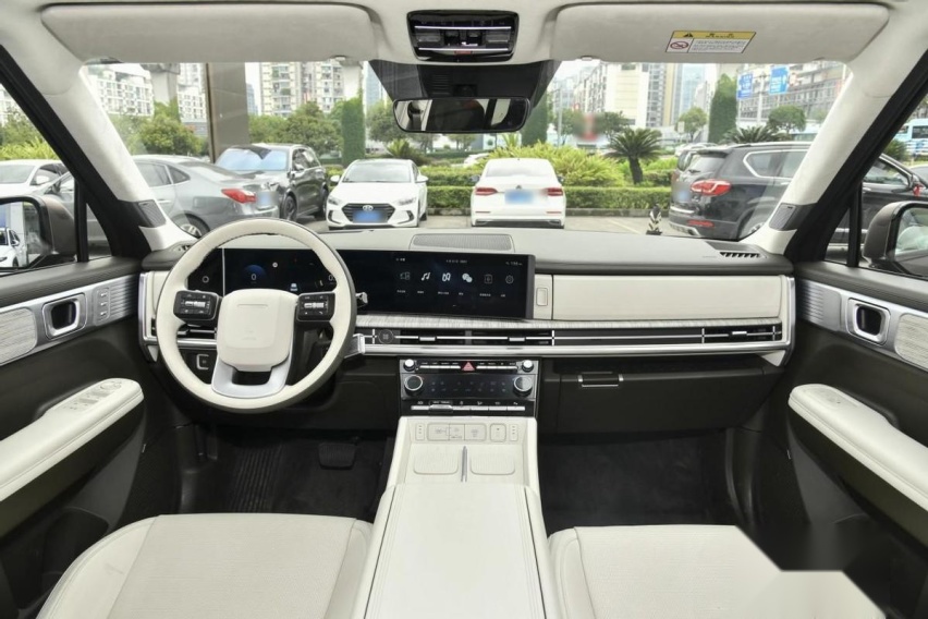 全新现代胜达到店,2.0T+8AT黄金组合,亮点在内饰插图5 全新现代胜达到店,2.0T+8AT黄金组合,亮点在内饰