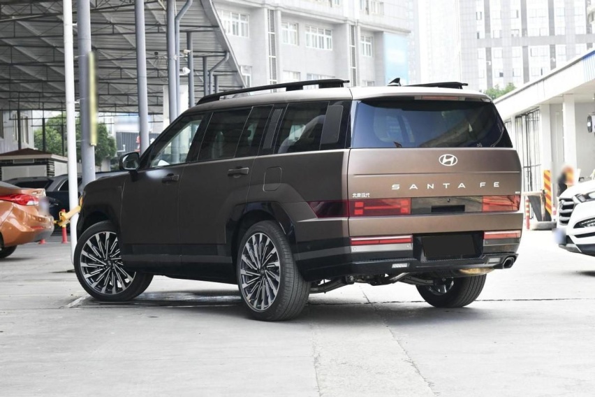 全新现代胜达到店,2.0T+8AT黄金组合,亮点在内饰插图4 全新现代胜达到店,2.0T+8AT黄金组合,亮点在内饰