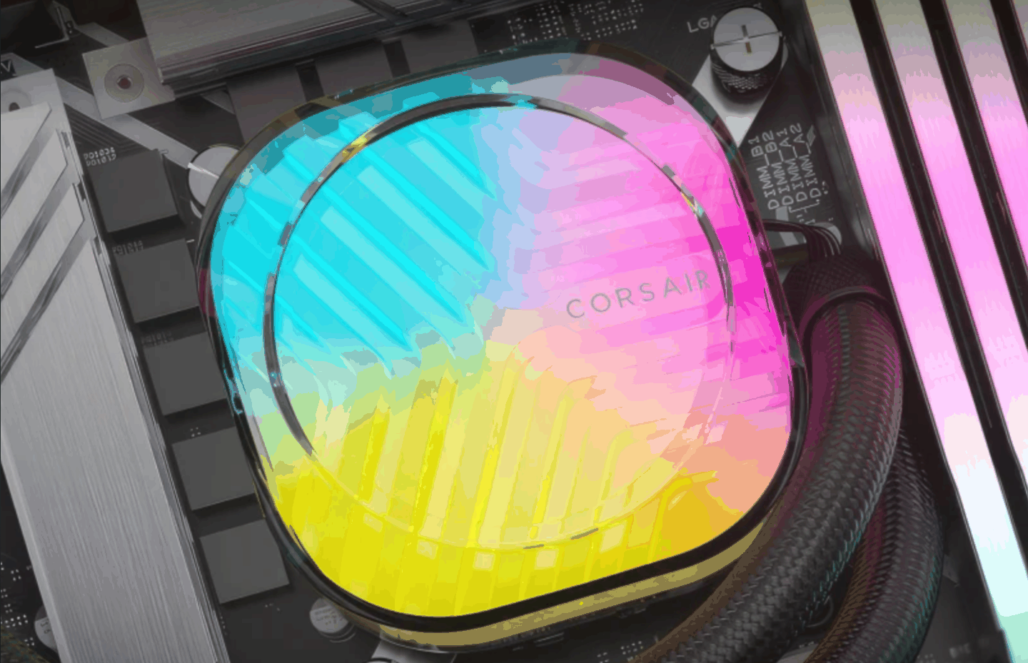 升级三相电机水泵、CapSwap 模块化顶盖，海盗船推出 iCUE LINK TITAN RX RGB 水冷散热器