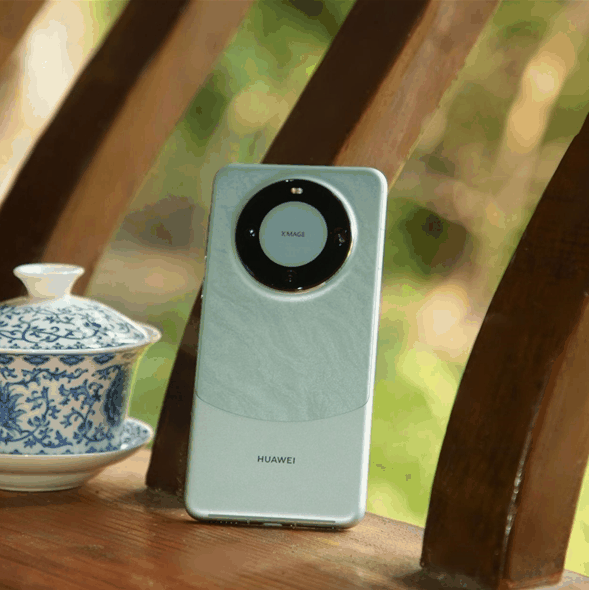 华为余承东：智界S7 女性用户占比近四成，未来推Mate 60 Pro同款配色