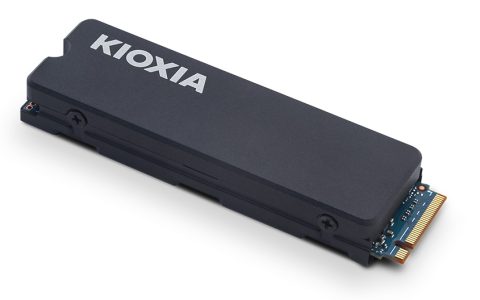 6200/4900 MB/s 顺序读写速率，铠侠推出 EXCERIA with Heatsink 固态硬盘