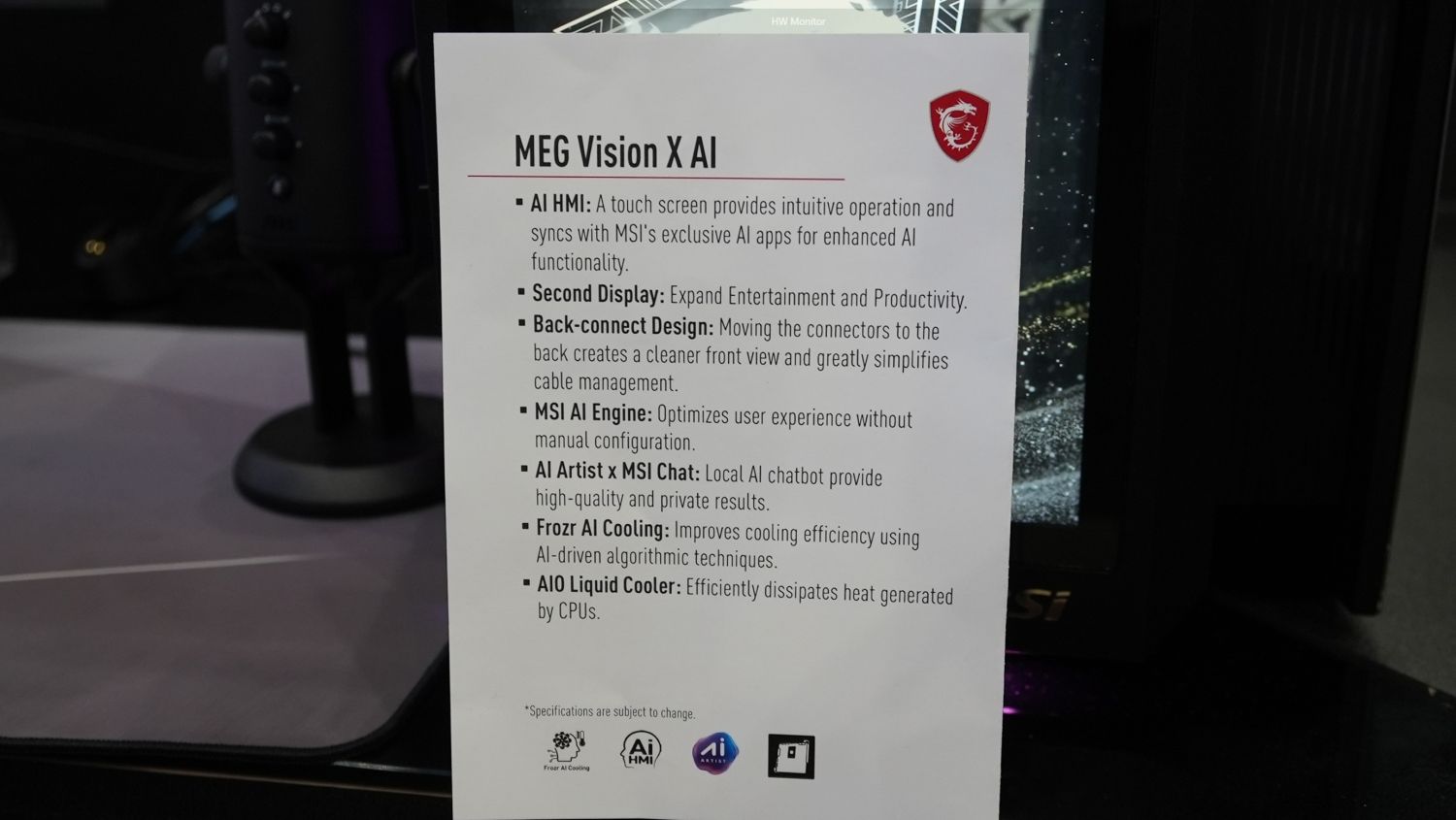 微星展示 MEG Vision X AI 电脑主机:正面大屏可 AI 聊天,有望配 RTX 5090 显卡插图2 微星展示 MEG Vision X AI 电脑主机:正面大屏可 AI 聊天,有望配 RTX 5090 显卡