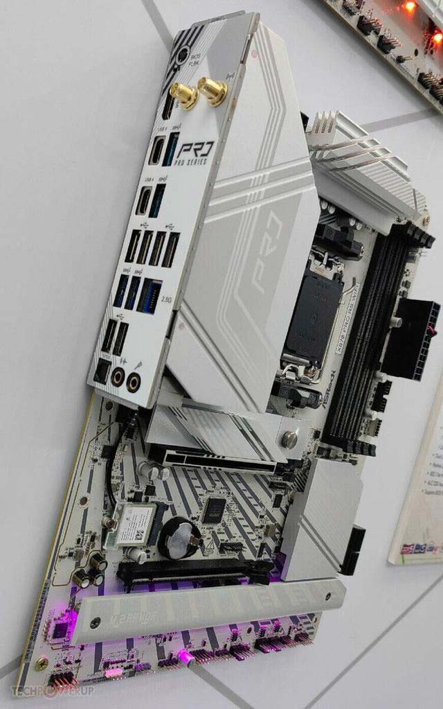 华擎X870/X870E系列主板全阵容亮相:AM5接口坚持到2027年插图12