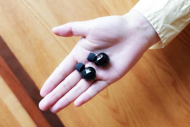 双芯降噪+音质升级:索尼 WF-1000XM5耳机详细测评插图1