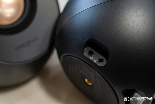 RGB灯光加持 创新Pebble X电脑音箱好听又好用插图5