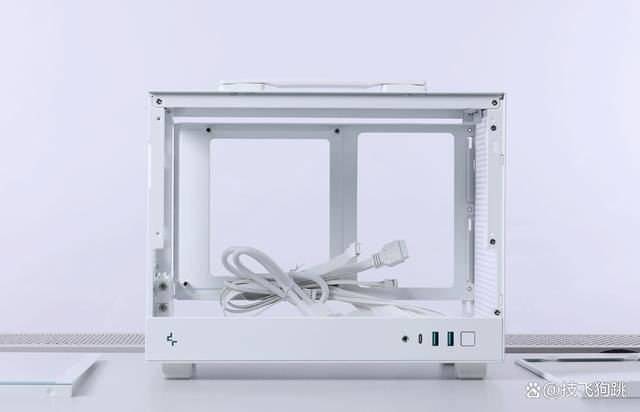 小还轻! 影驰RTX 4060+九州风神CH160 ITX小机箱组装机分享插图8