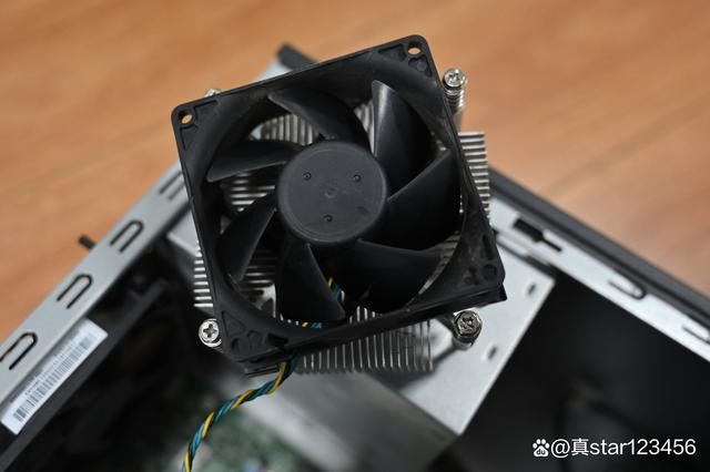 如何轻松干净的更换CPU导热硅脂? 电脑cpu涂散热硅胶正确教程插图20