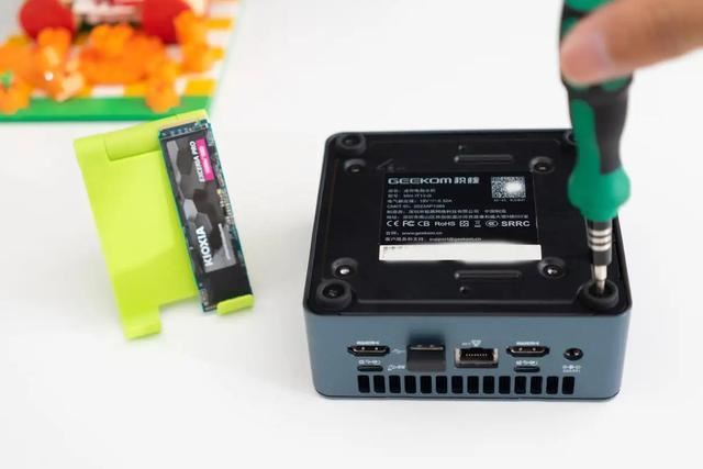 电脑主机怎么加装固态硬盘扩容? 超详细SSD选购安装指南插图12