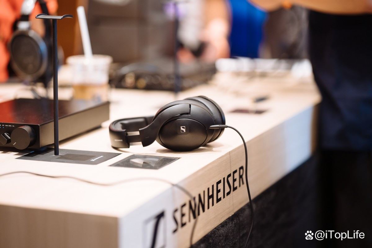 封闭式设计媲美开放耳机:森海塞尔HD 620S耳机详细测评插图10 封闭式设计媲美开放耳机:森海塞尔HD 620S耳机详细测评插图10