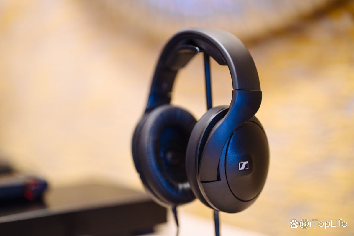 封闭式设计媲美开放耳机:森海塞尔HD 620S耳机详细测评插图11 封闭式设计媲美开放耳机:森海塞尔HD 620S耳机详细测评插图11