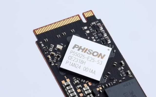 读速每秒高达7400MB! Crucial英睿达T500固态硬盘详细测评插图10