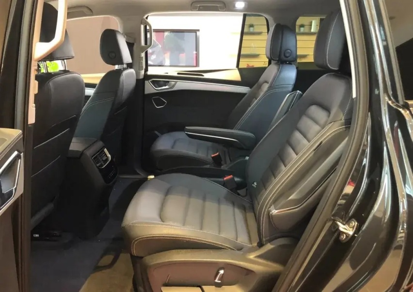 【E汽车】揽境：成为6座/7座家庭旗舰SUV不二之选的多个原因