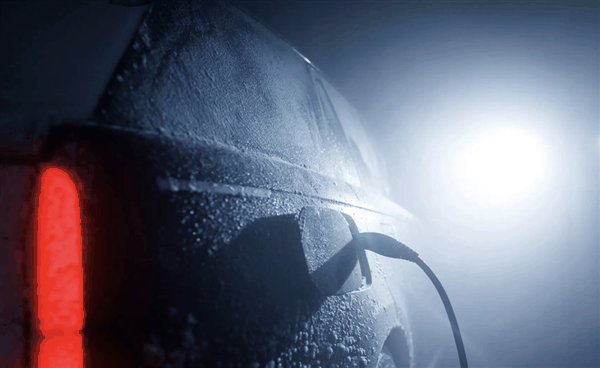 SUV大哥光环不减当年!路虎:等待购买纯电揽胜的用户已近4万人插图2 SUV大哥光环不减当年!路虎:等待购买纯电揽胜的用户已近4万人