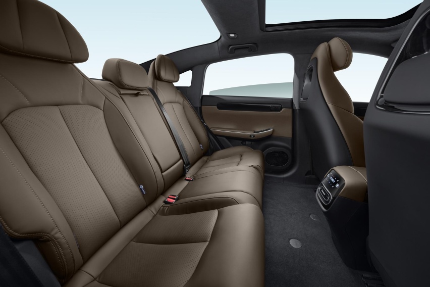 选增程还是买插混，零跑全新C01和比亚迪汉DM-i谁才明智之选？