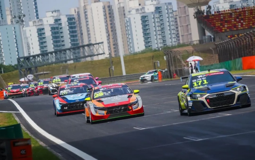 重返赛场  张鸿宇排位全场第二  GYT Racing车队上海站收获亚插图1