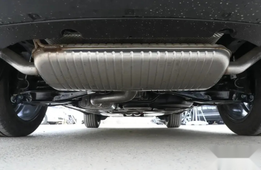 【E汽车】揽境：成为6座/7座家庭旗舰SUV不二之选的多个原因