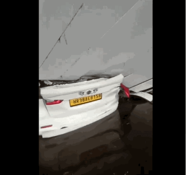 已造成1死8伤：印度最大国际机场屋顶因暴雨坍塌