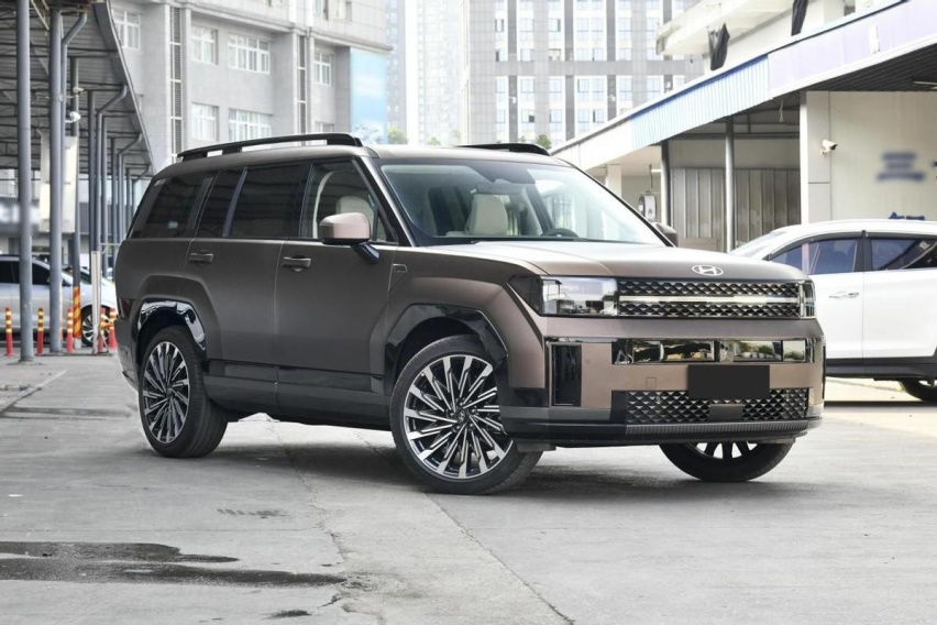 全新现代胜达到店,2.0T+8AT黄金组合,亮点在内饰插图1 全新现代胜达到店,2.0T+8AT黄金组合,亮点在内饰