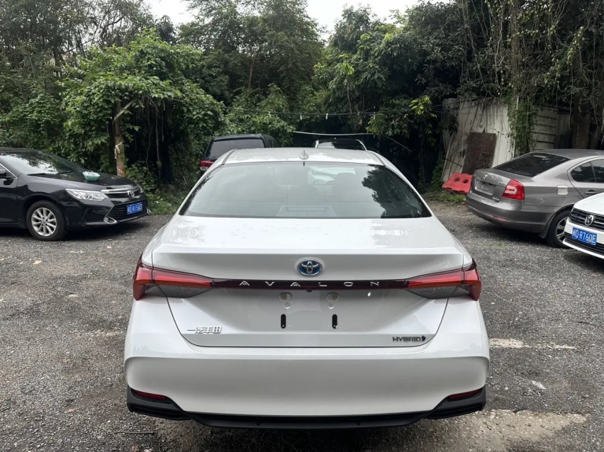 混动版落地才刚过20万，百公里油耗5.17升，亚洲龙5月行情分享