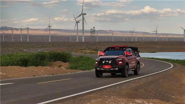 高端硬派皮卡推荐 2.0T+采埃孚8AT 露营越野“神器”