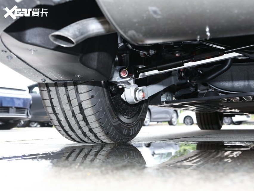 选增程还是买插混，零跑全新C01和比亚迪汉DM-i谁才明智之选？