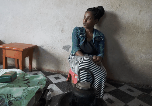 女孩声说自己16年不吃不喝 甚至连厕所都不用上!插图22 女孩声称自己16年不吃不喝 甚至连厕所都不用上!