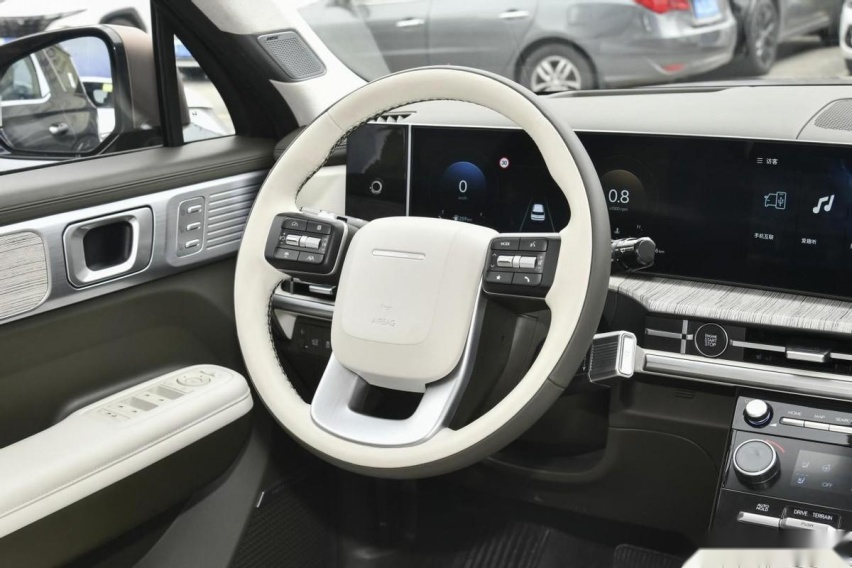 全新现代胜达到店,2.0T+8AT黄金组合,亮点在内饰插图6 全新现代胜达到店,2.0T+8AT黄金组合,亮点在内饰