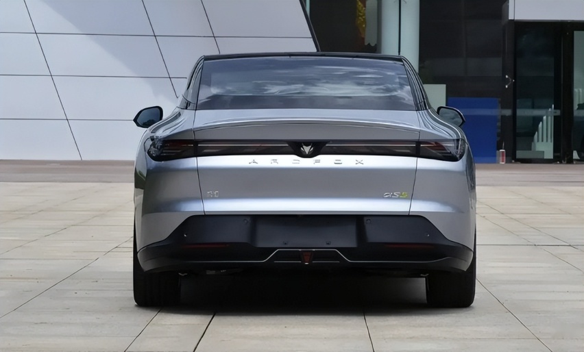 极狐阿尔法S5销量环比增长近26%，未来可期？