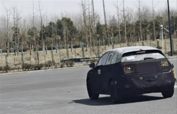 蔚来版MINI车型首次披露！李斌：下季度重返百亿营收