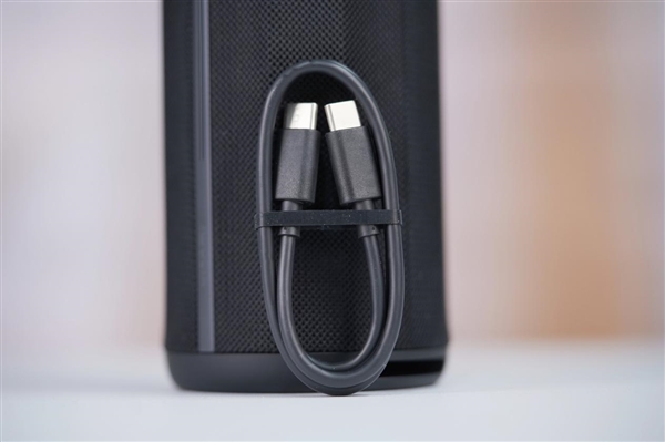 93dB超大音量!小米便携蓝牙音箱图赏插图13 93dB超大音量!小米便携蓝牙音箱图赏