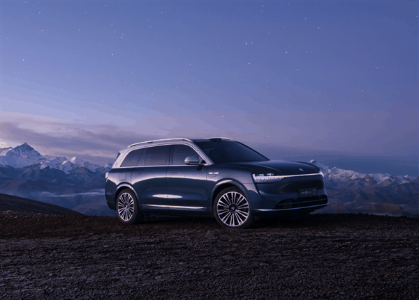 华为头功！问界系智驾里程达2.65亿公里、近期日增235万