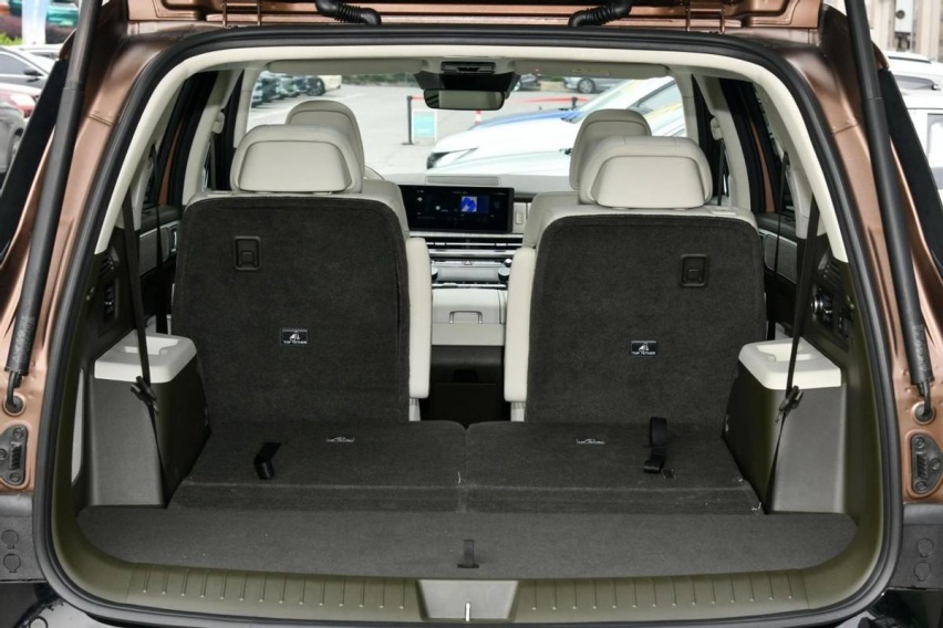 全新现代胜达到店,2.0T+8AT黄金组合,亮点在内饰插图8 全新现代胜达到店,2.0T+8AT黄金组合,亮点在内饰