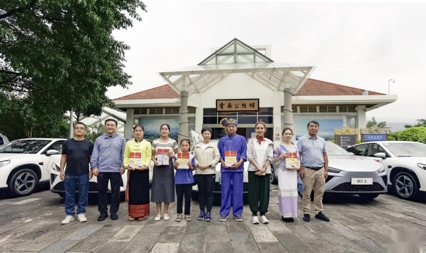 从大海奔向雪山：哪吒L智驾万里极境 助力曼行国道·219