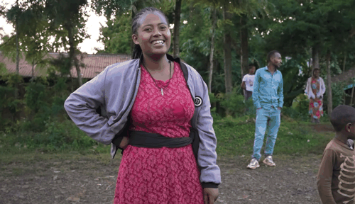 女孩声说自己16年不吃不喝 甚至连厕所都不用上!插图18 女孩声称自己16年不吃不喝 甚至连厕所都不用上!