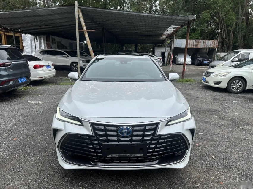 混动版落地才刚过20万，百公里油耗5.17升，亚洲龙5月行情分享