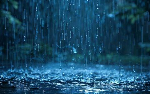 广西湖南江西暴雨如注 京津冀等地高温炙烤