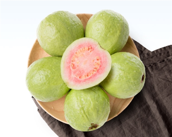 原来中国名字最难听的水果在广东:番石榴 别名鸡屎果插图1 原来中国名字最难听的水果在广东:番石榴 别名鸡屎果