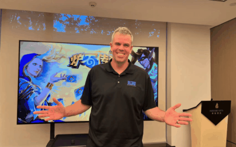 《炉石传说》执行制作人揭秘：回归中国背后的故事与长远计划