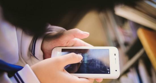 如何帮助孩子戒除电脑上瘾(科学方法引导孩子远离电子产品)插图1 如何帮助孩子戒除电脑上瘾(科学方法引导孩子远离电子产品)