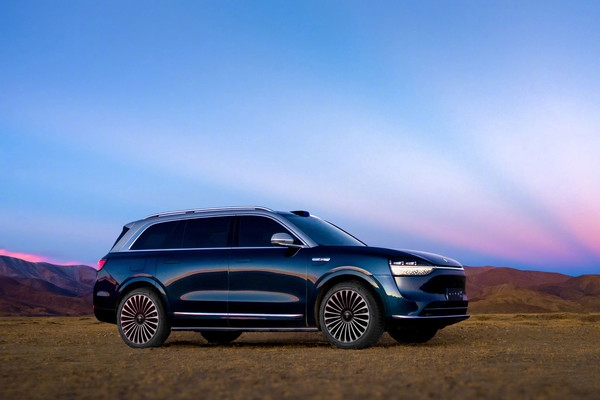 50万以上销量第一！李想吹的“牛”被余承东实现了