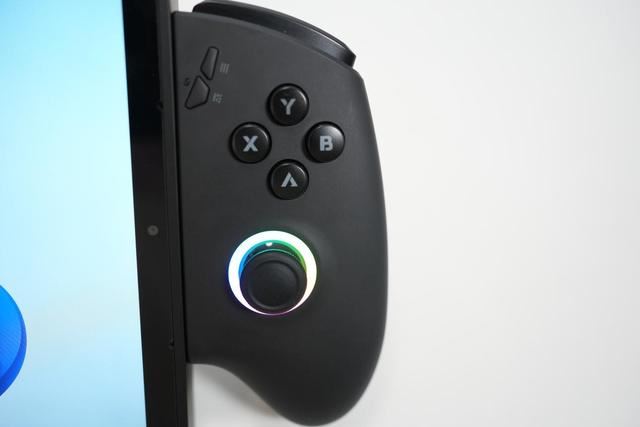 掌机玩出新花样! 壹号本One XPlayer游侠X1mini全面测评插图5 掌机玩出新花样! 壹号本One XPlayer游侠X1mini全面测评插图5